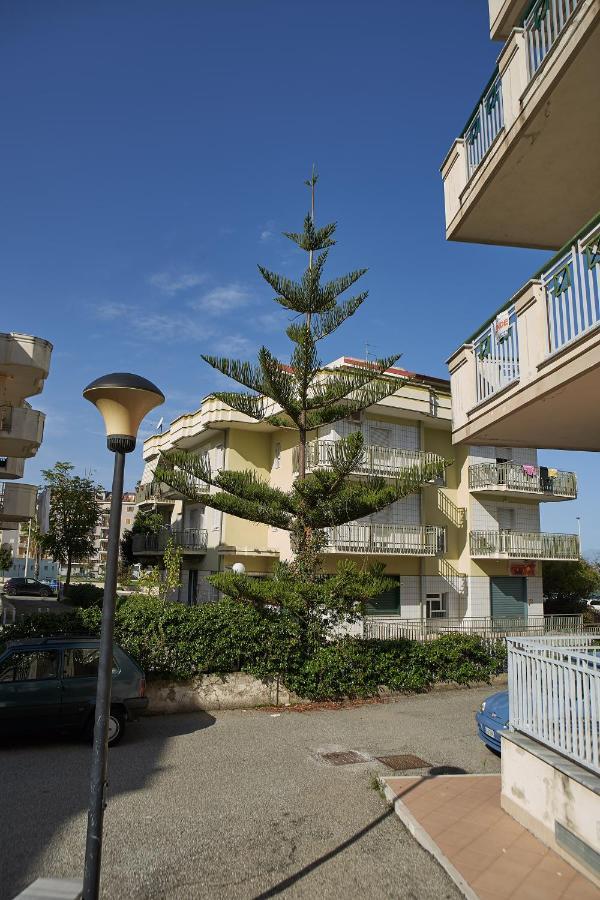 B&B Mary Grace Rossano Stazione Exterior photo