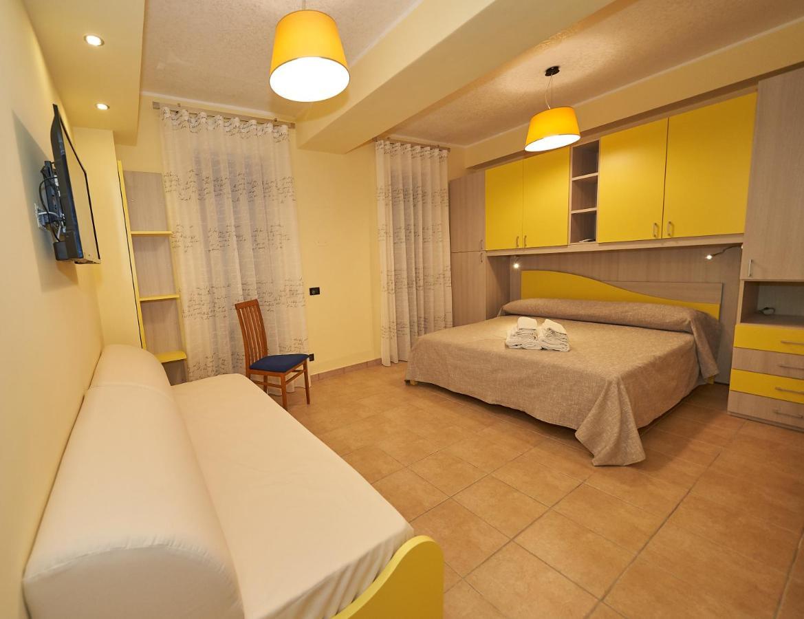 B&B Mary Grace Rossano Stazione Exterior photo